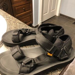 Men’s black Teva Sandal